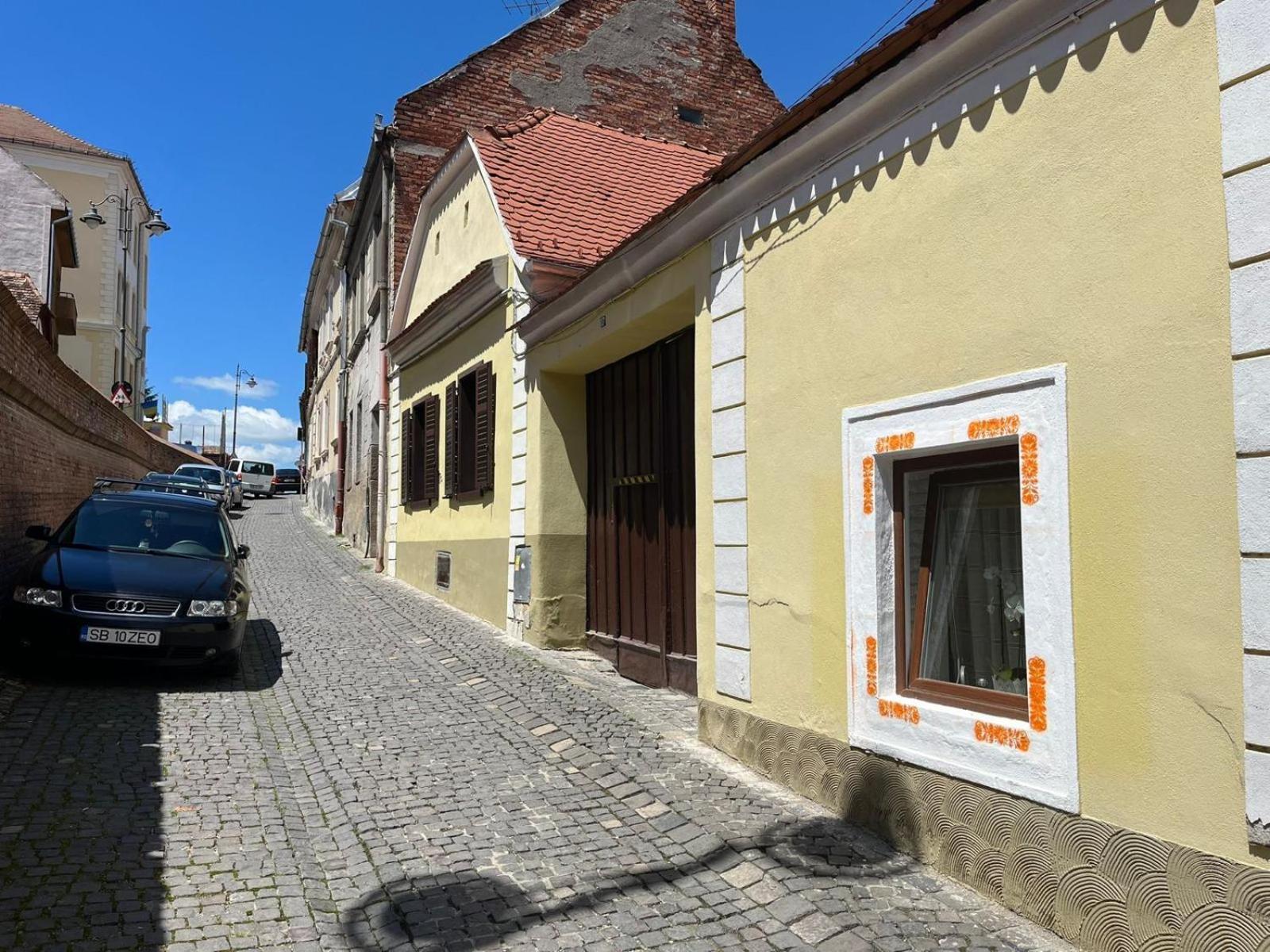 Brick Wall Sibiu Exterior foto